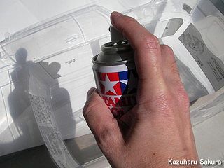 タミヤ CC-01 FJクルーザー 製作記 ～ ボディ塗装 ～ ポリカーボネート用スプレーで塗装１
